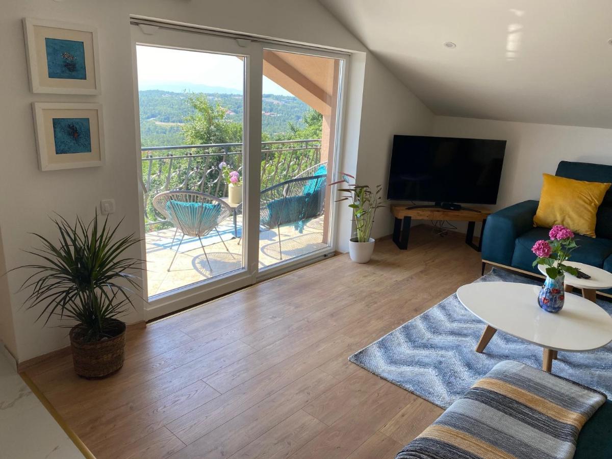 Andrea, Premium Three Bedroom Apartment, Entire Floor 卡斯塔 外观 照片