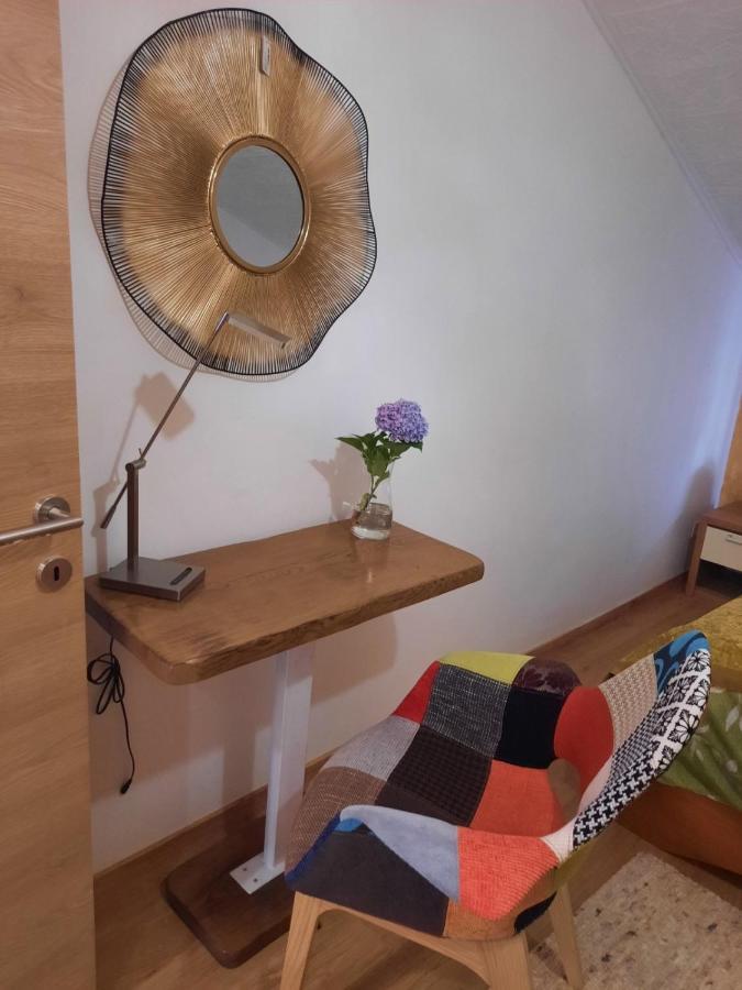 Andrea, Premium Three Bedroom Apartment, Entire Floor 卡斯塔 外观 照片